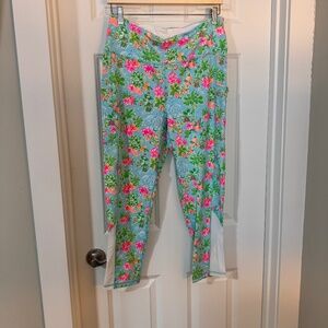Lilly Pulitzer x Disney Luxletic Weekender High Rise Midi 24" like new XL